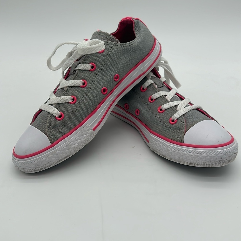 Converse All Star Chuck Taylor Girls Size 4 Double Tongue Sneaker 640578F